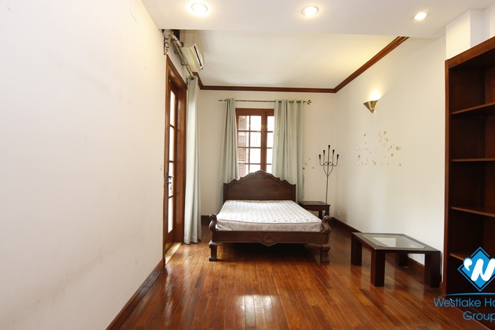 A modern fully-furnished five-bedroom house near Ton Duc Thang st, Dong Da